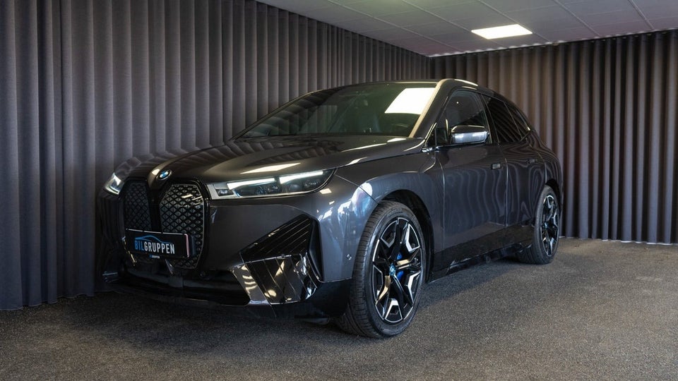 BMW iX xDrive40 Sport 5d