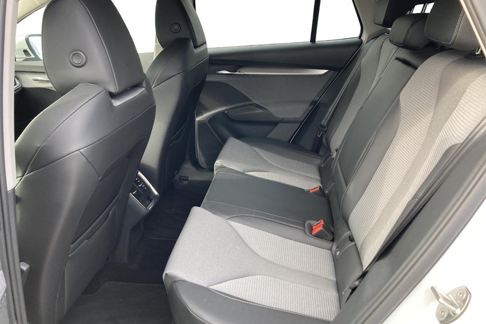 Skoda Enyaq 50 iV 5d