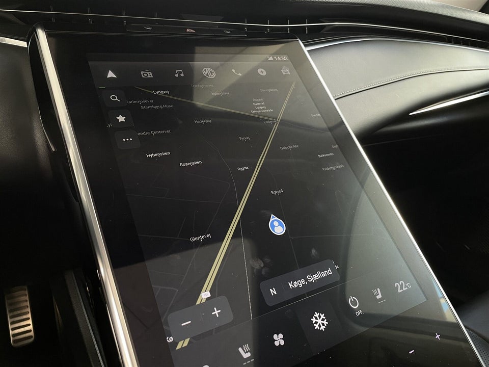 MG Marvel R Luxury 5d