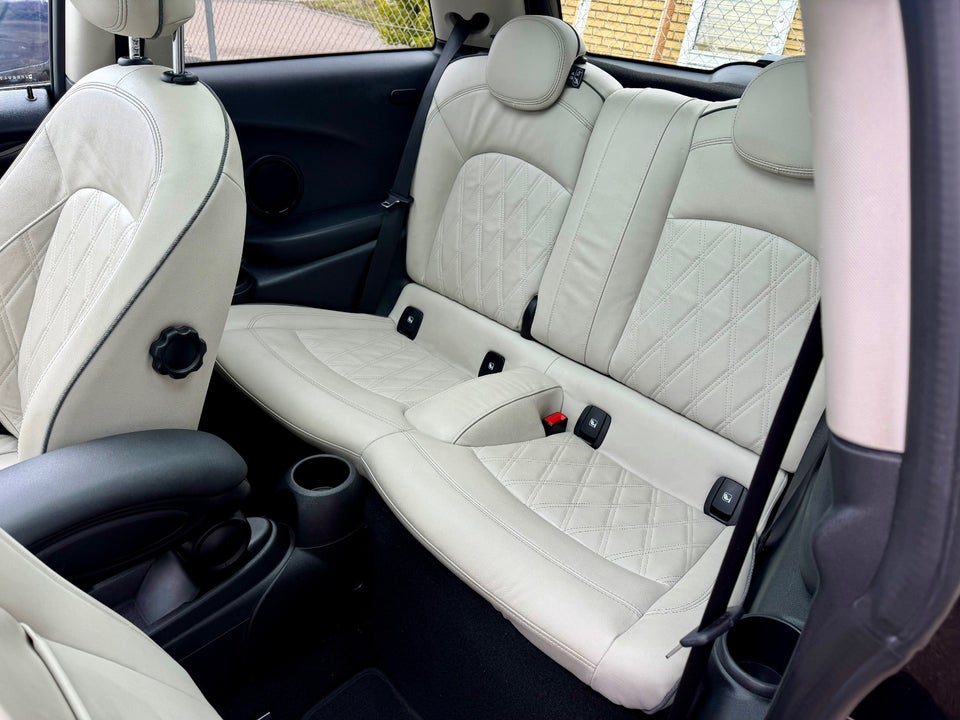 MINI Cooper SE Camden Edition 3d