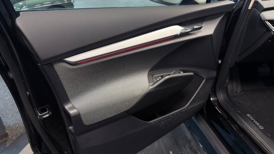 Skoda Enyaq 50 iV 5d