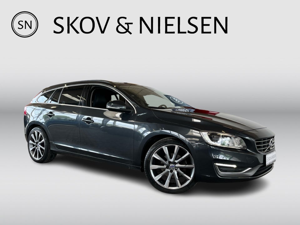 Volvo V60 2,0 D4 181 Momentum Drive-E 5d