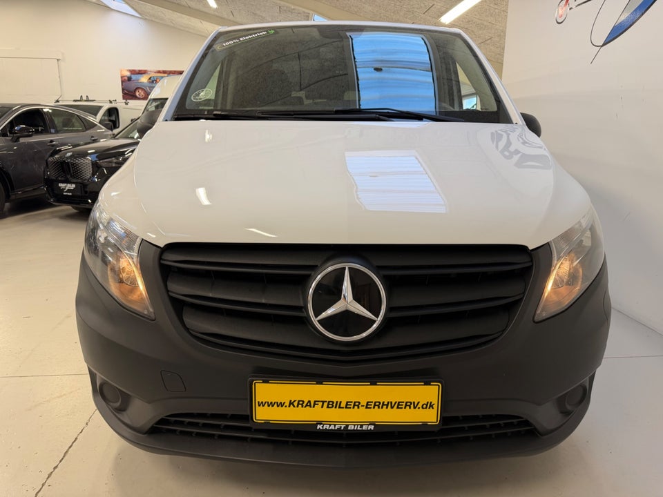 Mercedes eVito 129 Tourer PRO XL Van