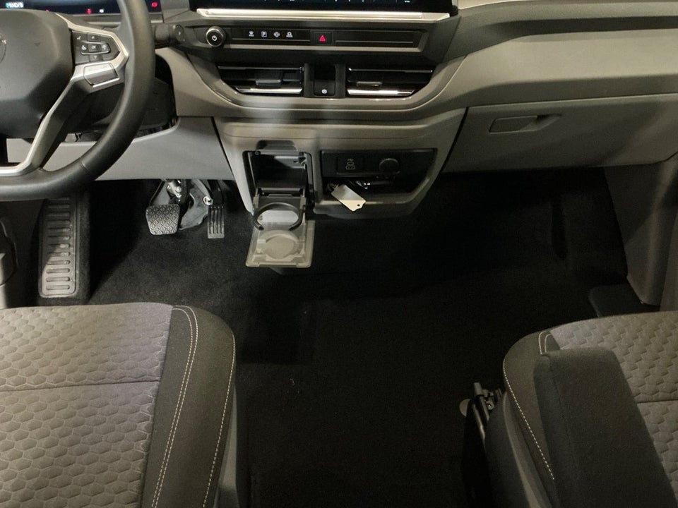 VW e-Caravelle 64 Life SWB