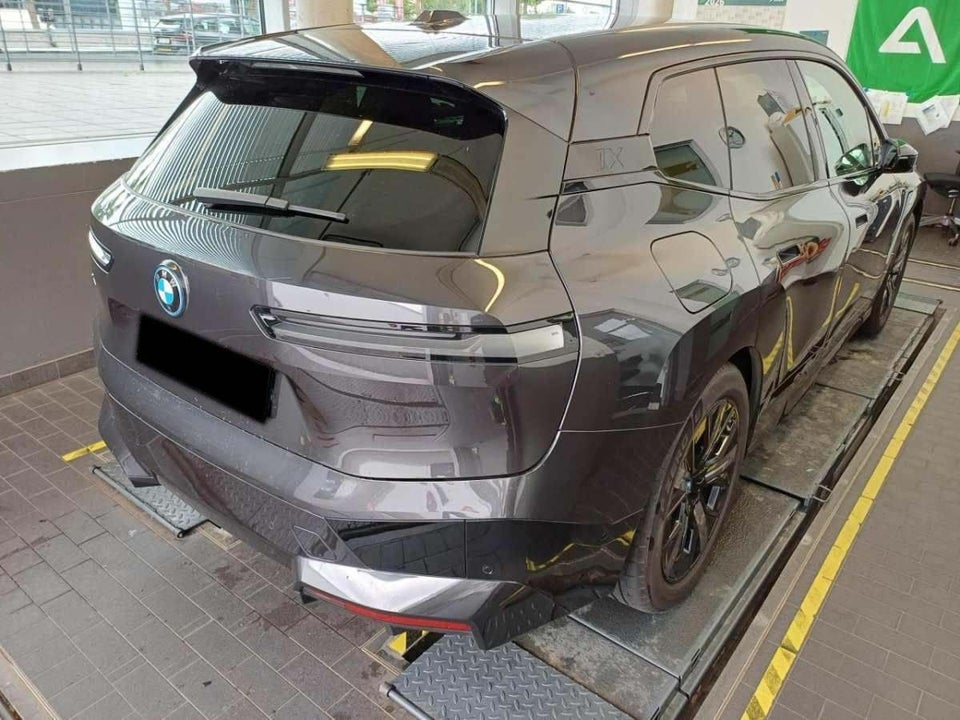 BMW iX xDrive40 Sport 5d