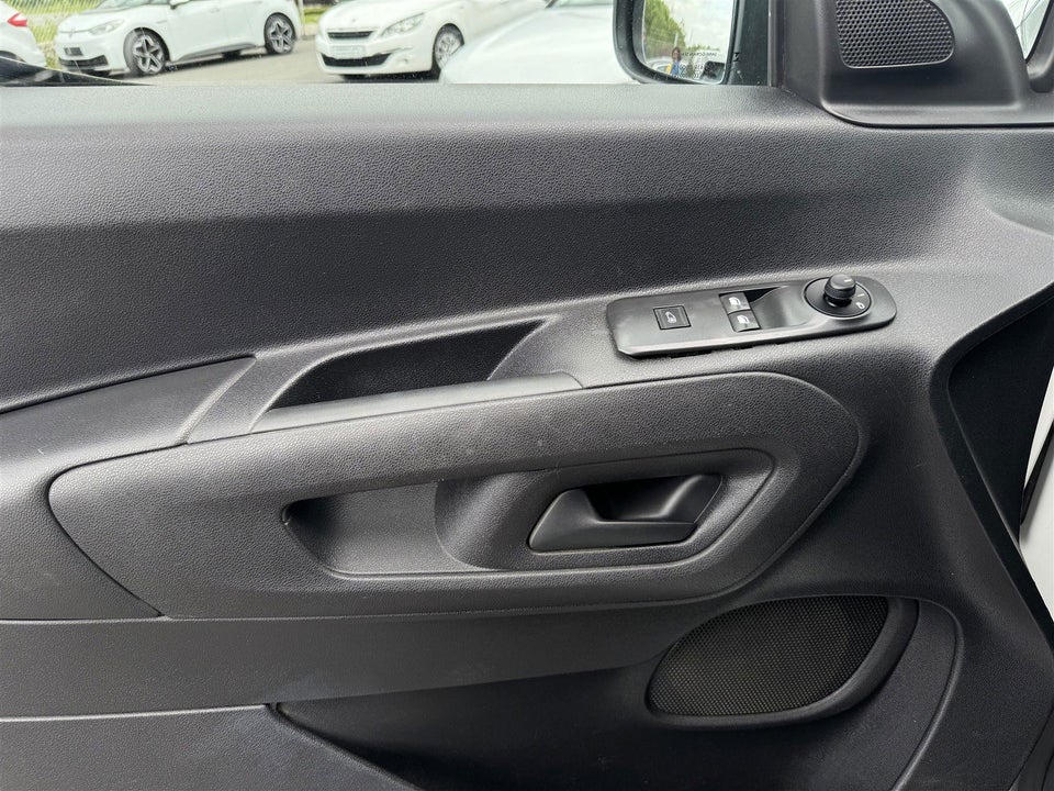 Opel Combo 1,5 D 102 Essentia L2V2