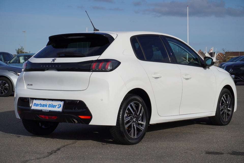 Peugeot 208 1,2 PureTech 100 Allure 5d