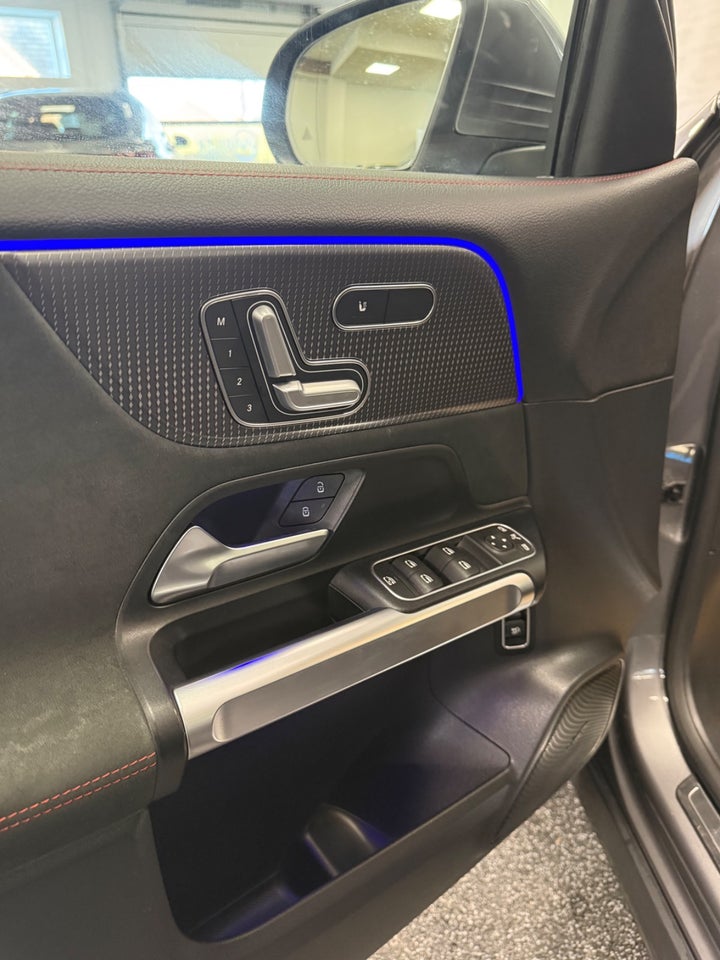 Mercedes EQB300 AMG Line 4Matic 5d