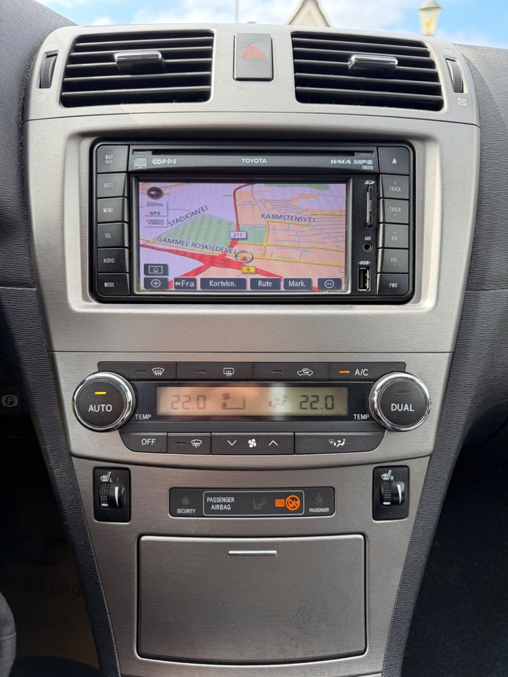 Toyota Avensis 1,8 VVT-i TX 4d