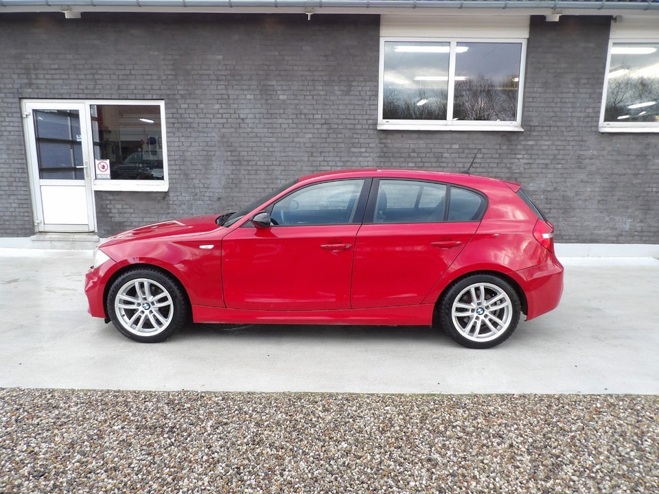 BMW 118i 2,0 Advantage 5d