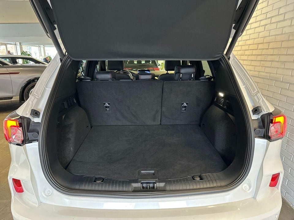 Ford Kuga 2,5 PHEV ST-Line X CVT 5d