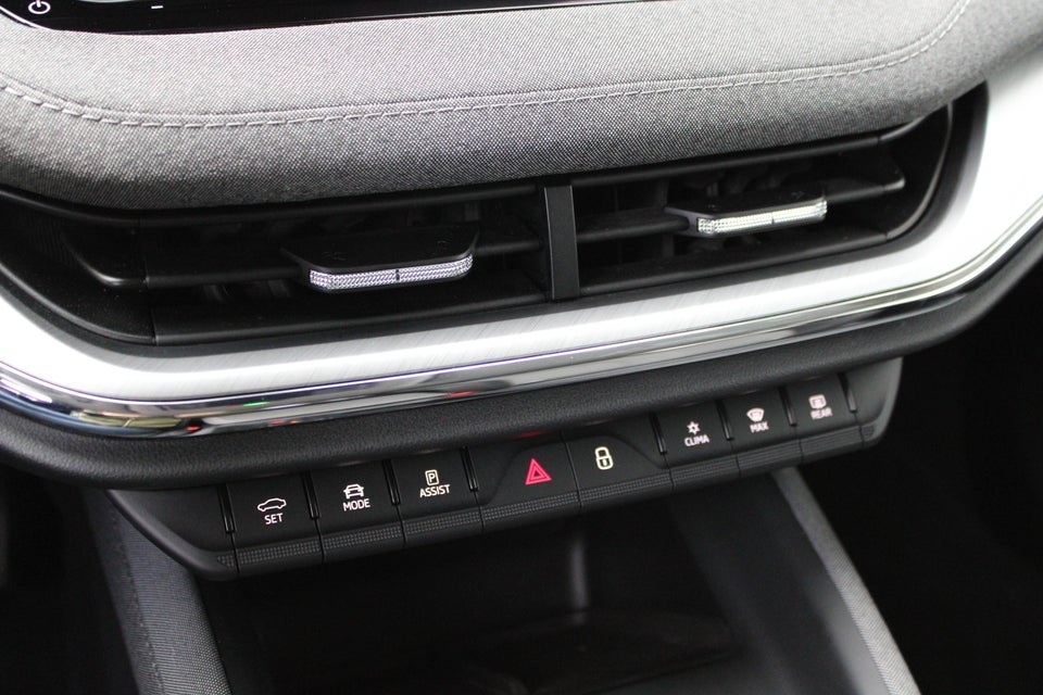 Skoda Enyaq 60 iV Loft 5d