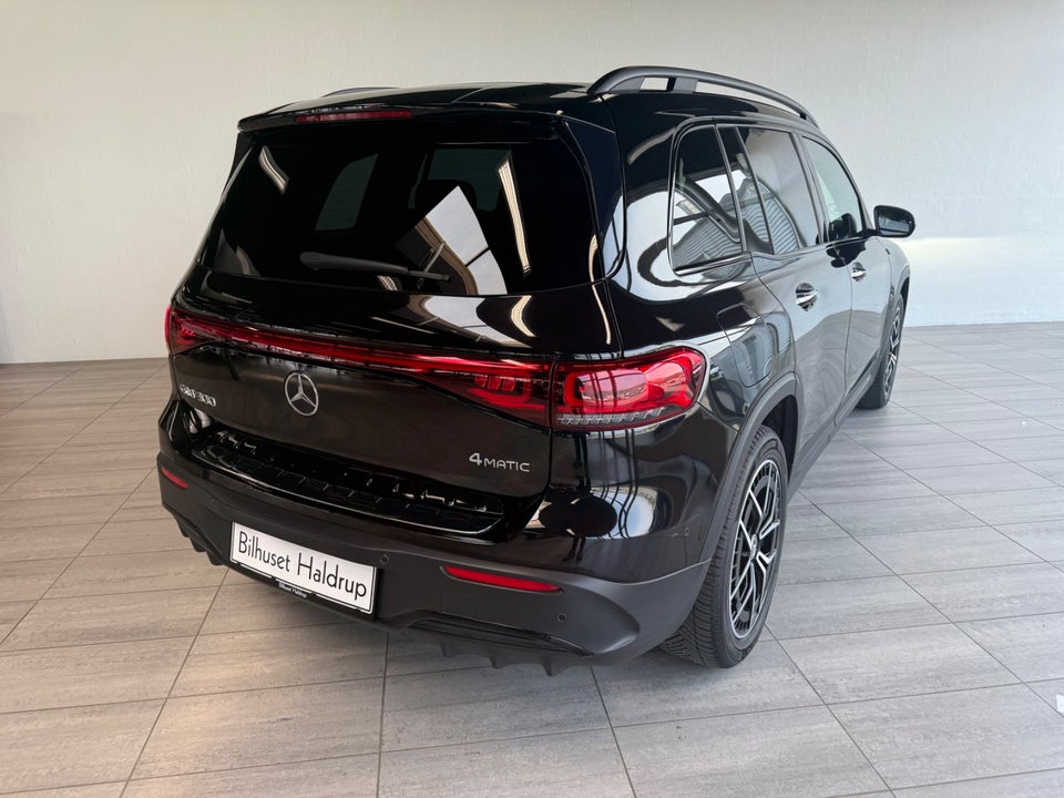 Mercedes EQB300 AMG Line 4Matic 7prs 5d
