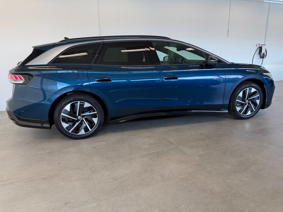 VW ID.7 77 Pro Tourer 5d