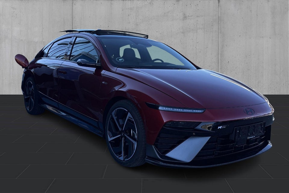 Hyundai Ioniq 6 84 N Line+ AWD 4d