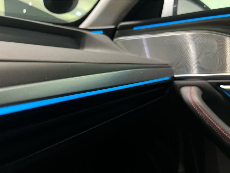 Xpeng P7 Long Range 4d