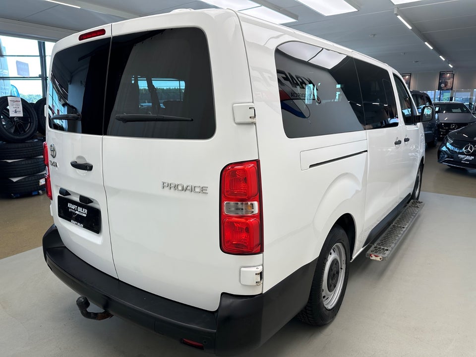 Toyota ProAce Verso 1,5 D 120 Long Combi 9prs 5d