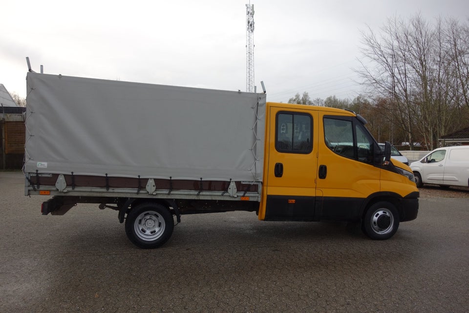 Iveco Daily 3,0 35C17 Db.Kab m/lad 4d