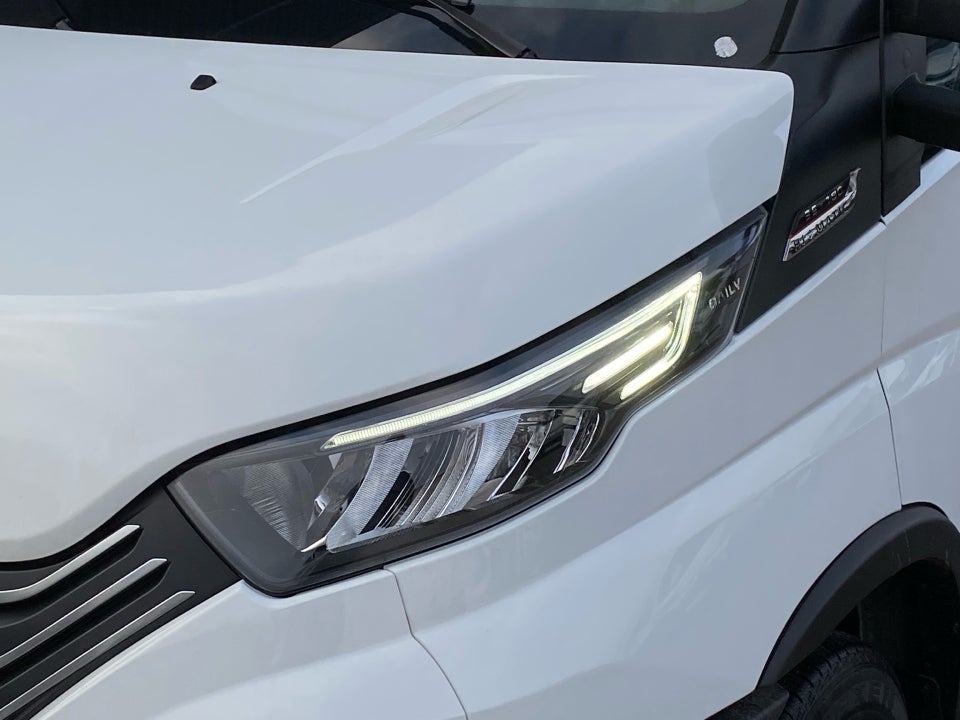 Iveco Daily 3,0 35S18 4100mm Box m/lift AG8