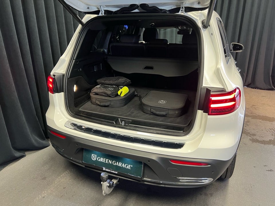 Mercedes EQB250+ Progressive 5d