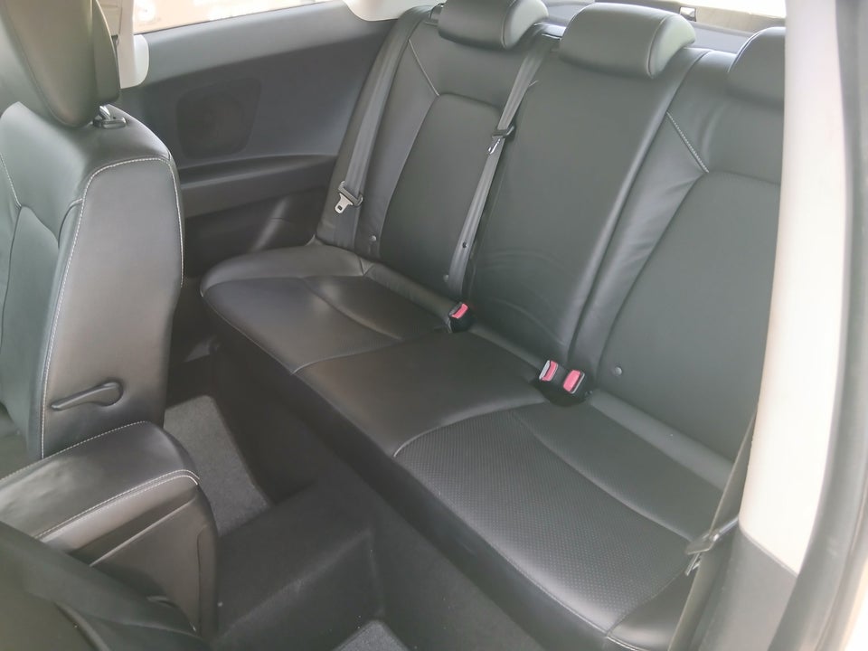 Kia Ceed 1,6 CRDi Sport 5d