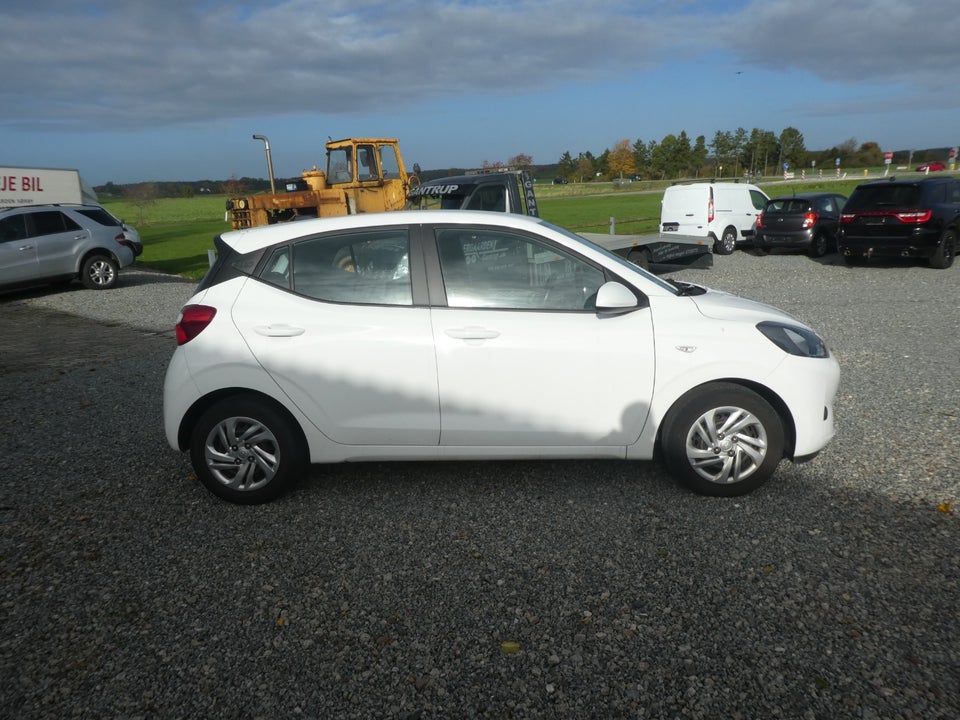 Hyundai i10 1,0 MPi Essential 5d
