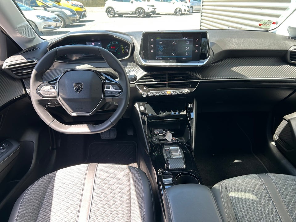 Peugeot e-208 50 Style 5d