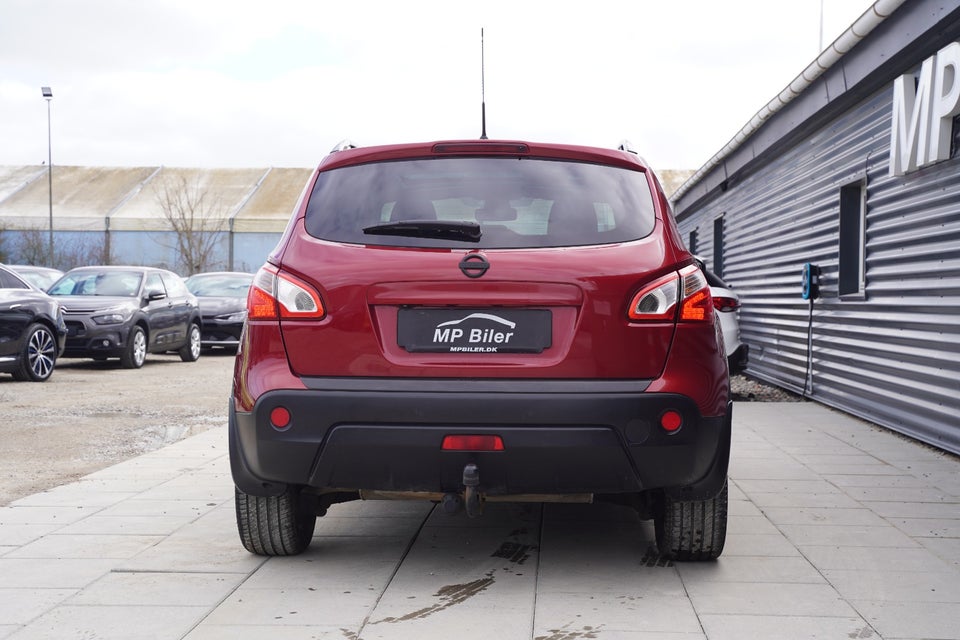 Nissan Qashqai 1,6 Tekna 5d
