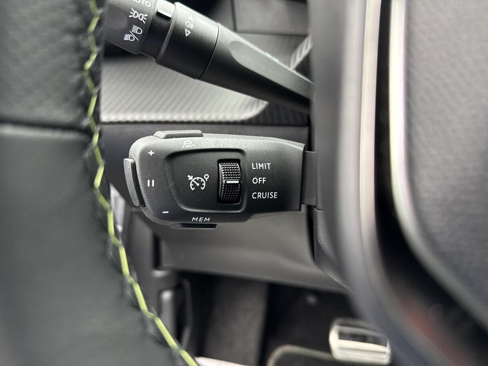 Peugeot e-2008 54 GT 5d