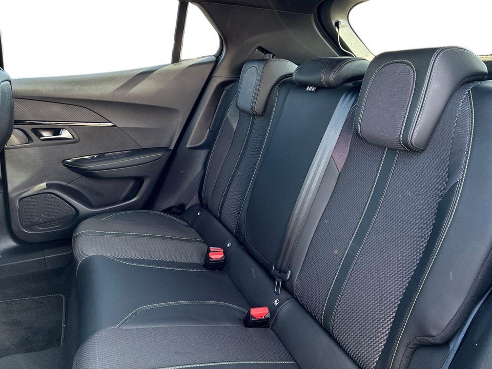 Peugeot e-2008 54 GT 5d