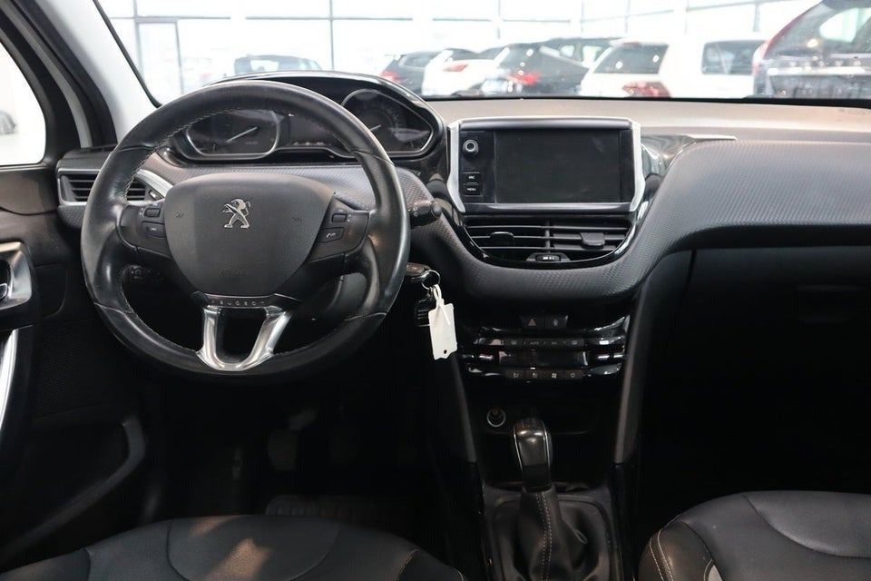 Peugeot 2008 1,6 BlueHDi 100 Allure Sky 5d