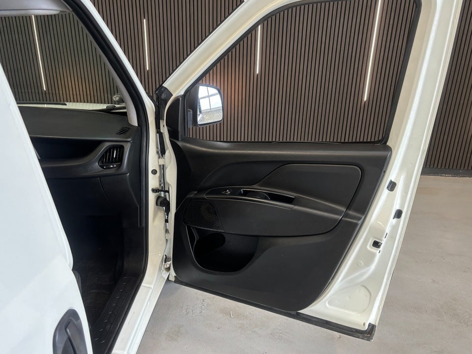 Fiat Doblò Cargo 1,3 MJT 95 Basic L2