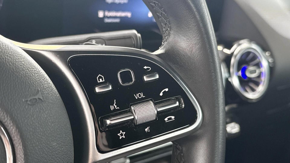 Mercedes EQA250 Progressive 5d