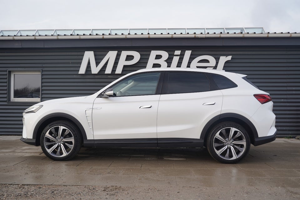 MG Marvel R Luxury 5d