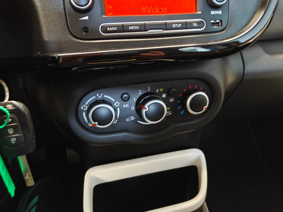 Renault Twingo 1,0 SCe 70 Expression 5d