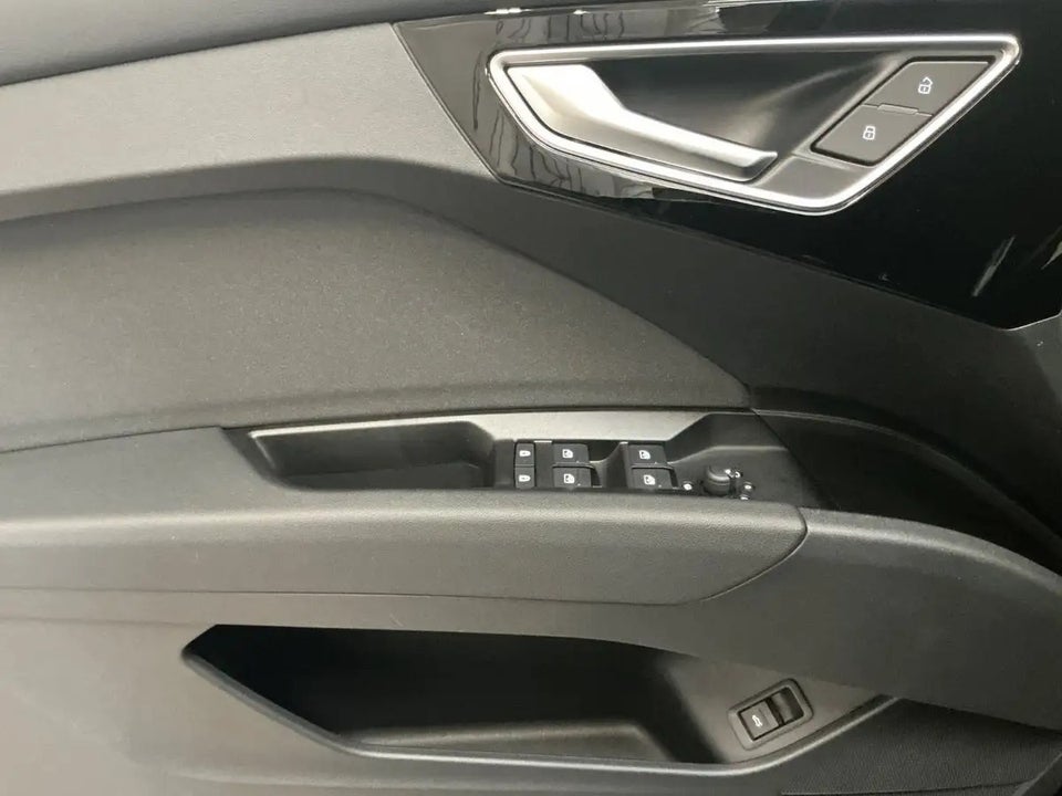 Audi Q4 e-tron 45 S-line 5d