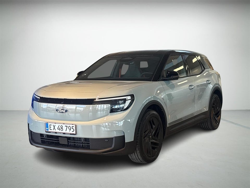 Ford Explorer 79 Premium Extended Range 5d