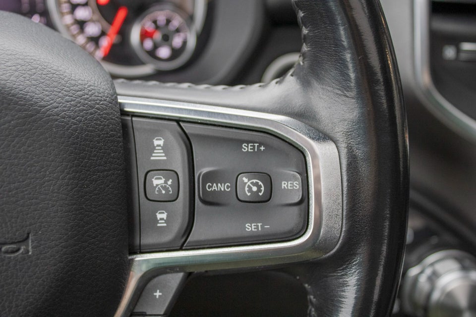 Dodge RAM 1500 5,7 V8 Hemi Laramie Night aut. 4d