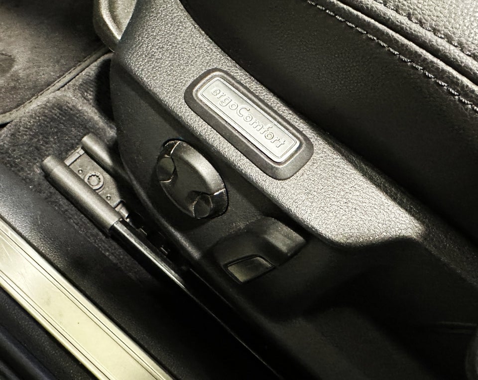 VW Passat 1,8 TSi 180 Highline Variant DSG 5d