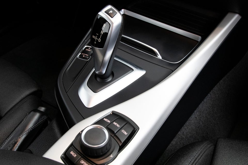 BMW 118d 2,0 Advantage aut. 5d