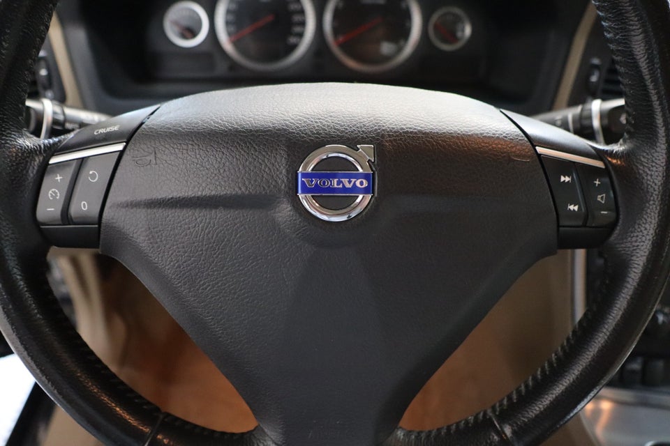 Volvo S60 2,4 140 4d