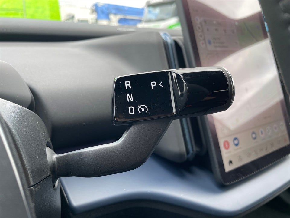 Volvo EX30 Extended Range Plus 5d