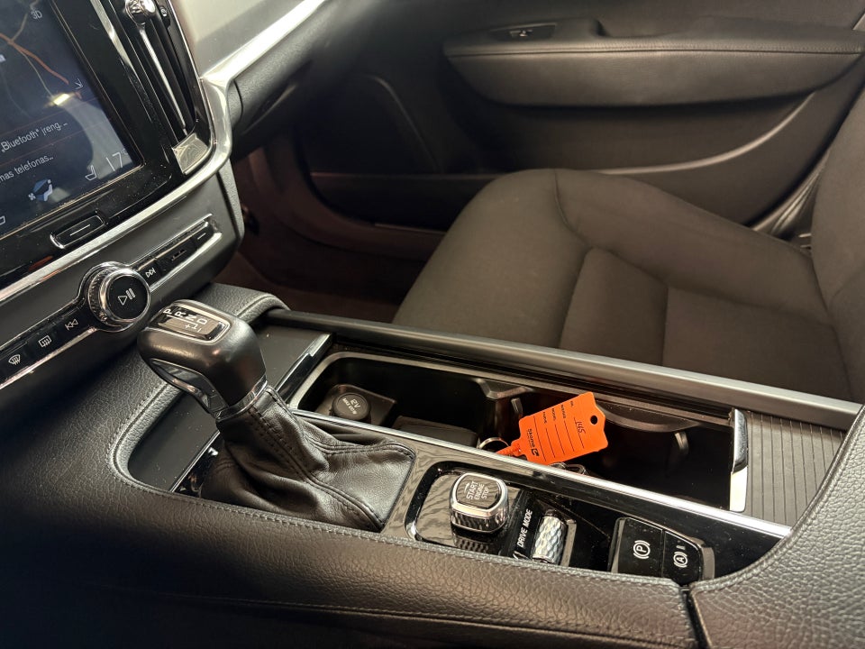 Volvo S90 2,0 T4 190 Momentum aut. 4d