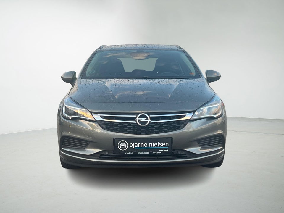 Opel Astra 1,6 CDTi 110 Dynamic 5d