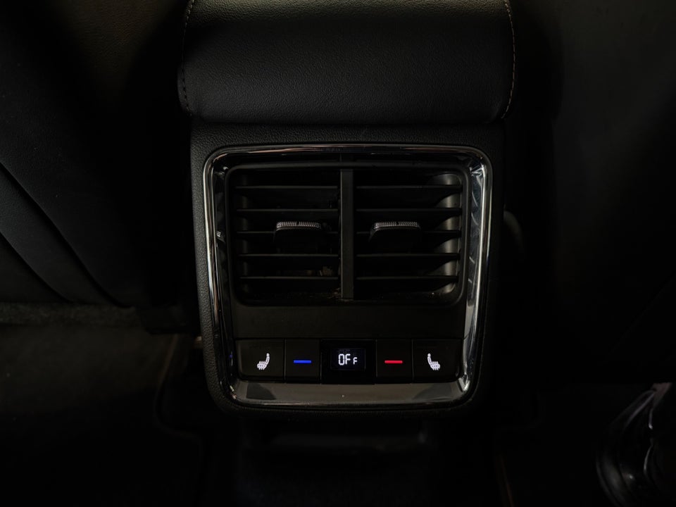 Skoda Enyaq 80 iV Suite 5d