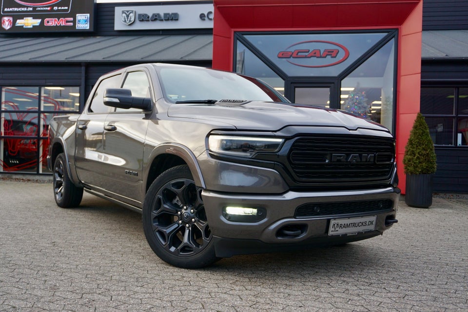 Dodge RAM 1500 5,7 V8 Hemi Limited Night aut. 4d