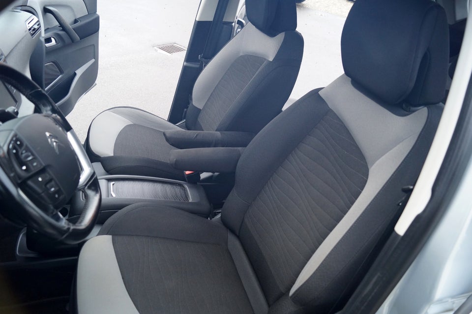 Citroën C4 Picasso 1,6 BlueHDi 120 Intensive EAT6 5d