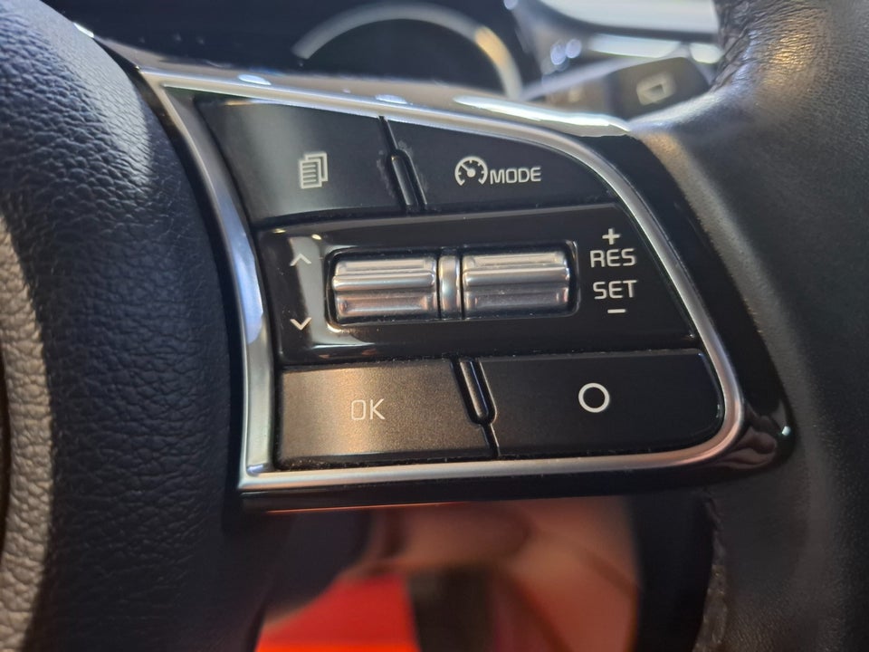 Kia Ceed 1,6 PHEV Prestige SW DCT 5d