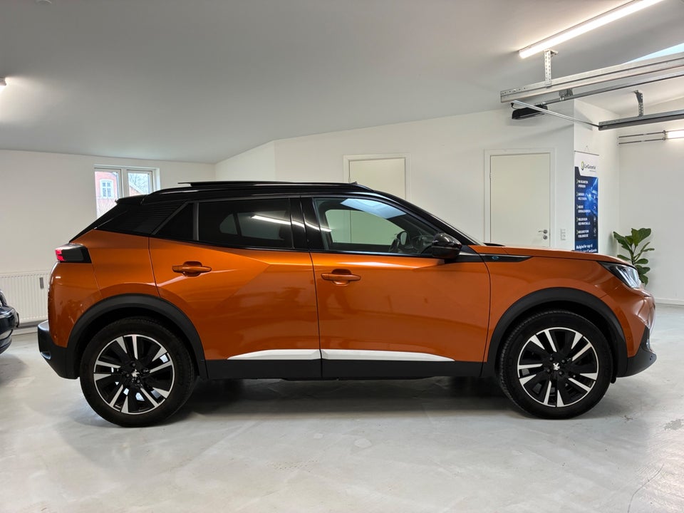 Peugeot e-2008 50 GT Sky 5d