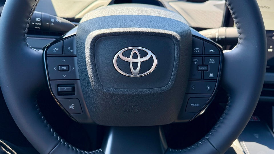 Toyota bZ4X 73 Lounge & Sky AWD 5d